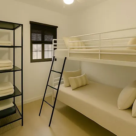 Acogedor Apartamento Recien Reformado En El Puerto Deportivo De Aguadulce